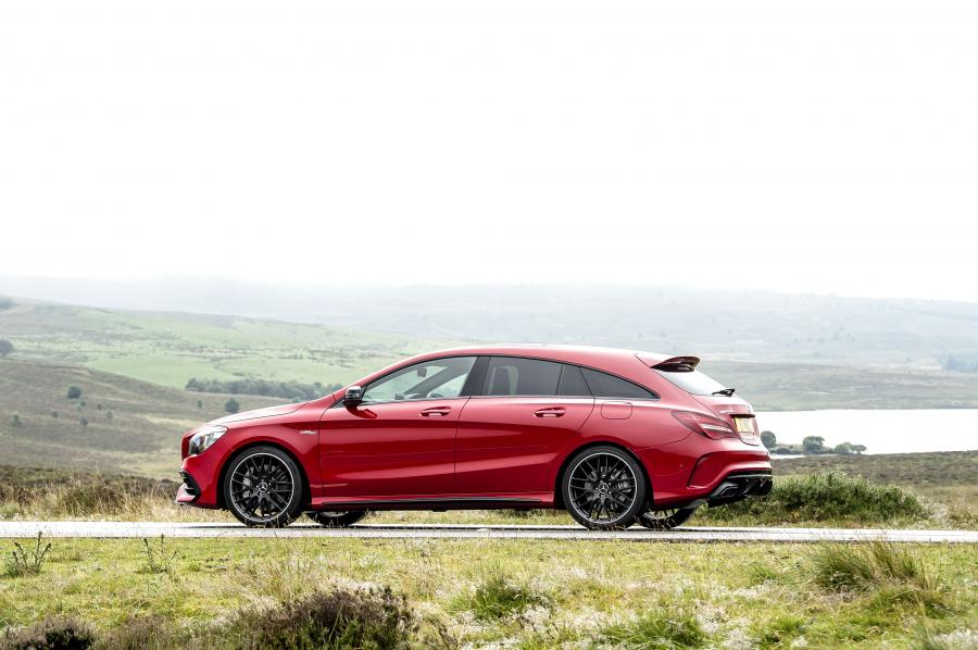  Mercedes-AMG CLA45 4Matic Shooting Brake 2016 года  (UK) (фото 6 из 26)